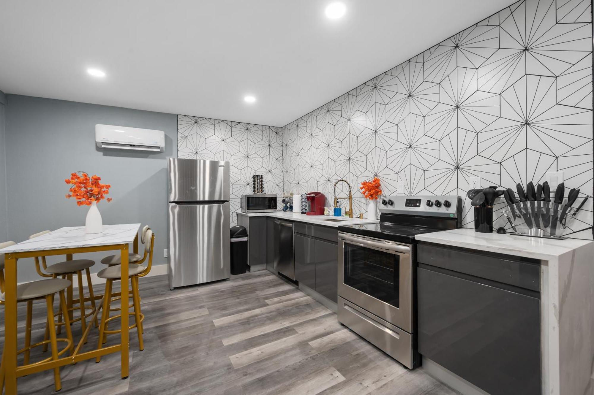 Elegant 2Br Apt Near Med Center With Free Park Хьюстон Экстерьер фото